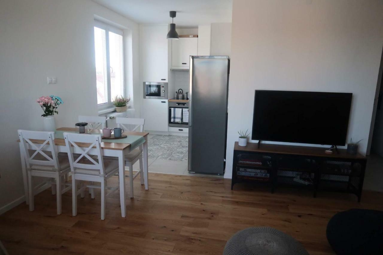 Hniezdo V Raji 1 - Luxurious Apartment 3 Min Walk To City Center Spišská Nová Ves Bagian luar foto